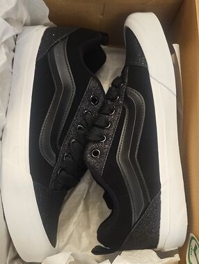 Knu Skool Dazzled Black Low-Top Vans Sneakers
